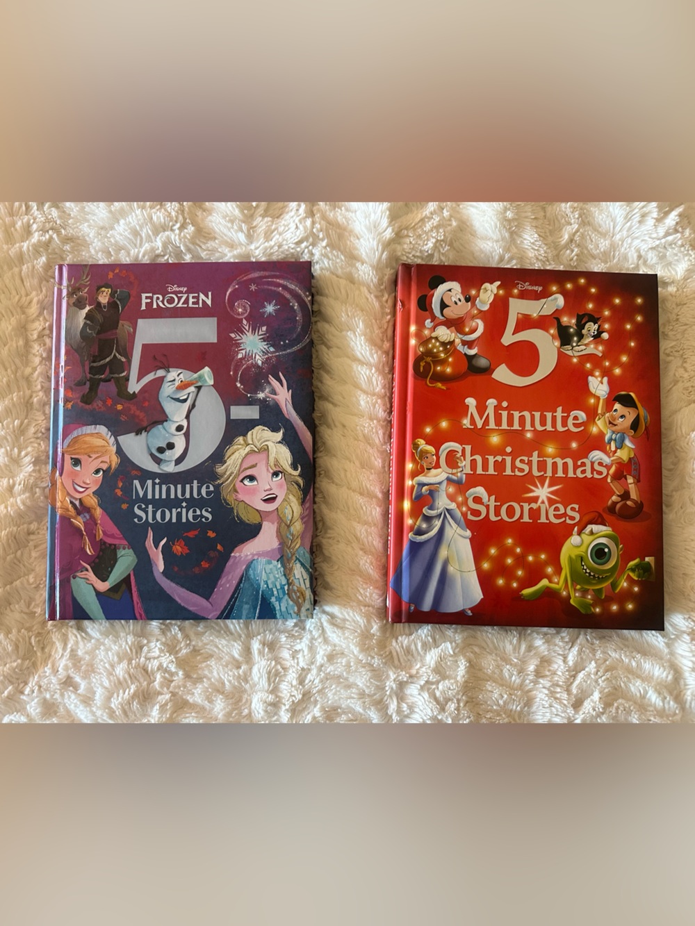 Disney 5 minute stories set of 2 (frozen and Christmas stores)